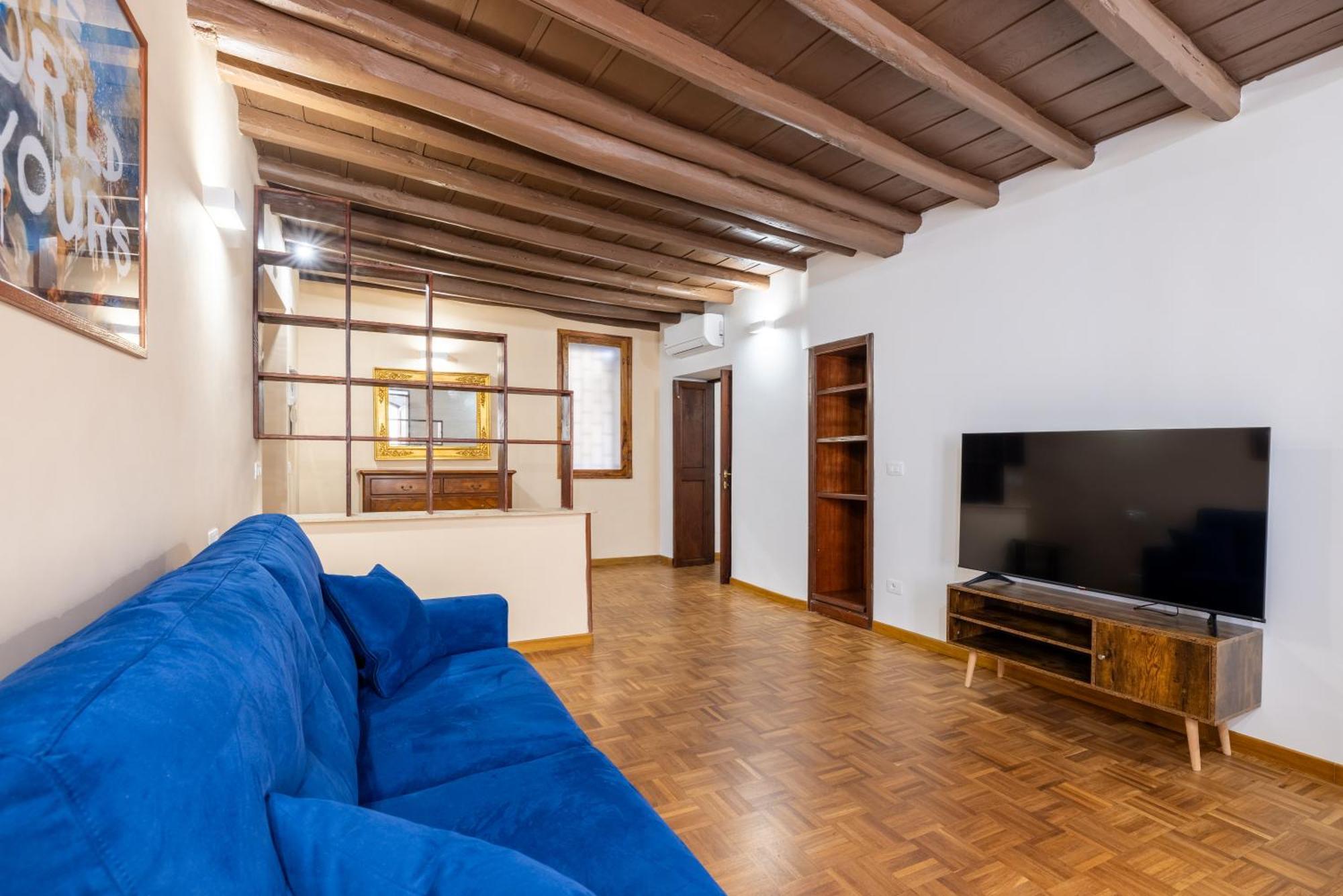 Woodstyle - Navona Apartment *
