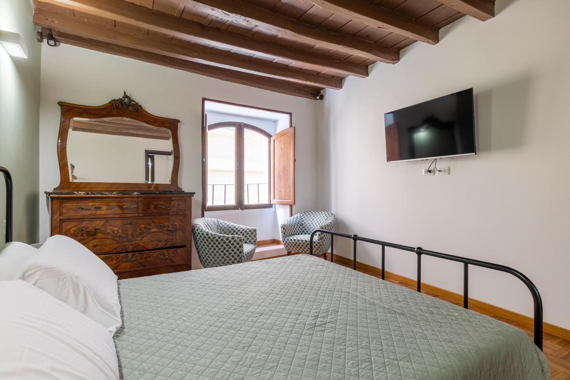 Woodstyle - Navona Apartment Rome