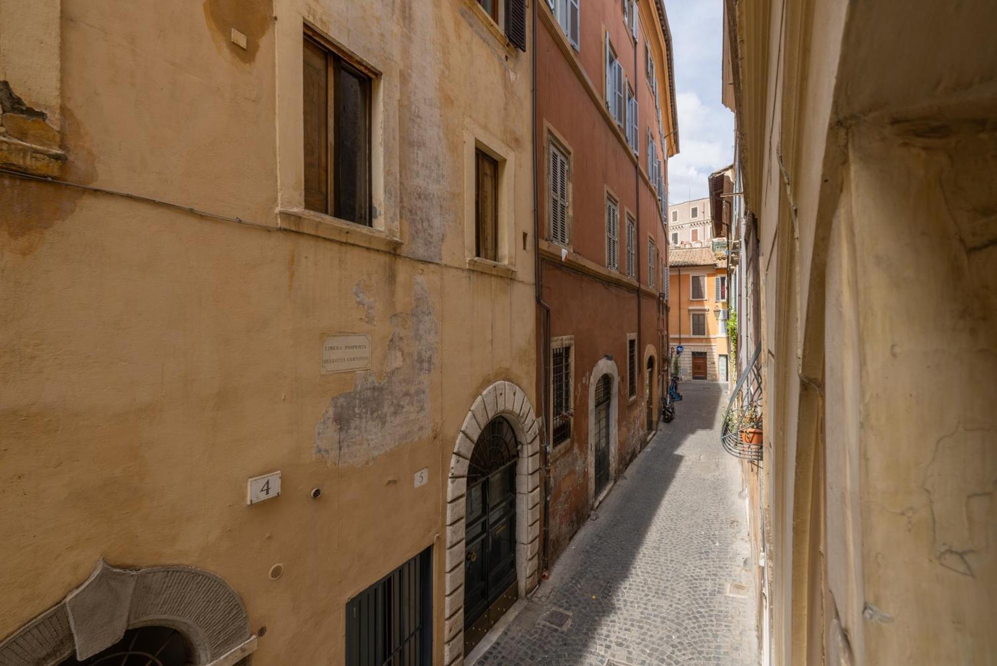 Woodstyle - Navona Apartment *